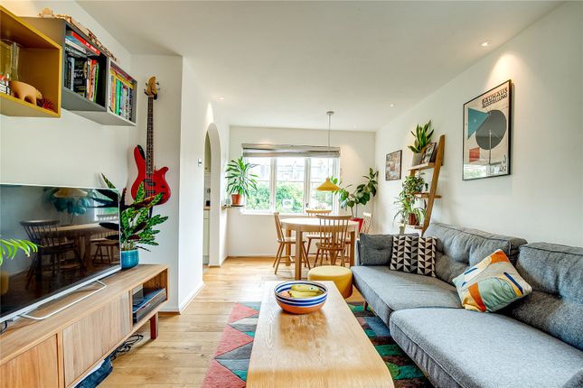 Flat for sale in Spanish Road, London