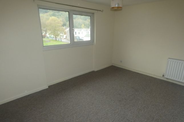 White Gates Court, Skewen photo 4