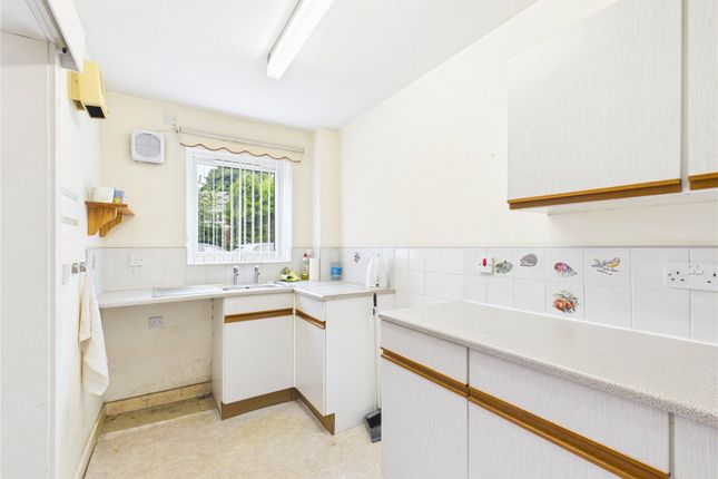 Flat 41, Bedford Court,, Vivian Drive, Southport photo 4