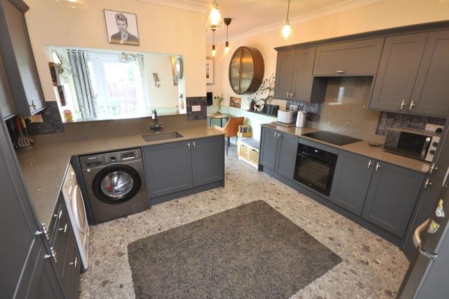 58, Ellison Street, Thorne photo 5