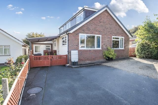 4-bed house on Oakdene,, Elm Close, Leominster, £300,000
