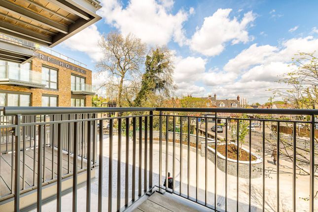Thumbnail Flat to rent in Brewery House, Twickenham