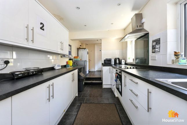 104 West Wycombe Road, High Wycombe photo 5