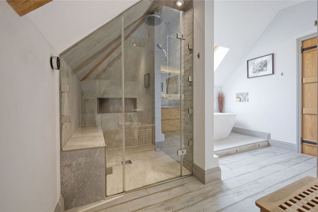 En Suite Bathroom