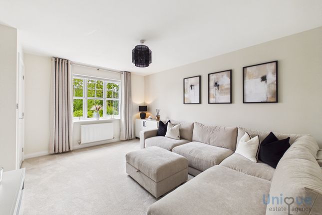 104, Sanderling Way, Wesham photo 3