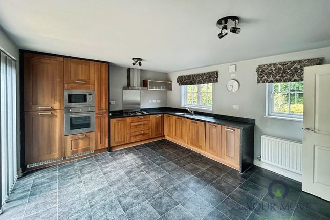 25, Newman Drive, Swadlincote photo 3