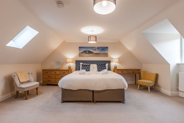 19 Eccles Way, Holt photo 4