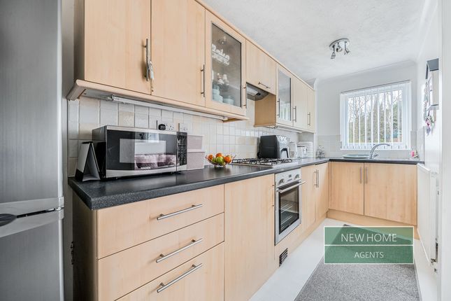 5, Perth Close, Exeter photo 2