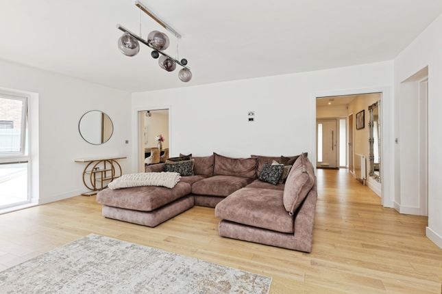 3, Lynwood Green, Whitfield photo 4