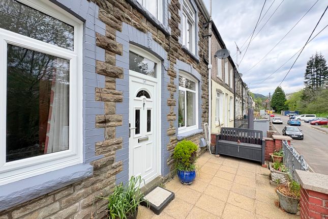 38 Bridgend Road, Bridgend photo 2