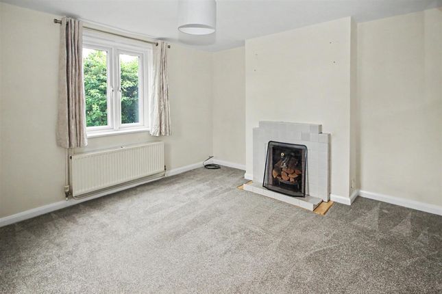 5, Dynes Place, Moggerhanger photo 3