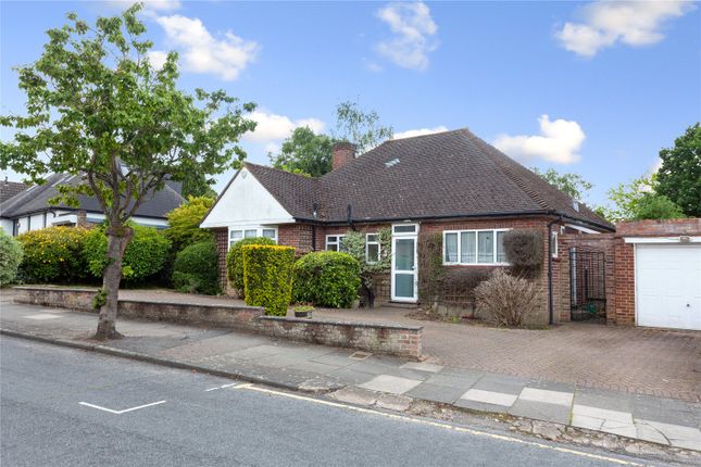 Thumbnail Bungalow for sale in Cavendish Road, High Barnet