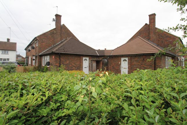 Knebworth Path, Borehamwood photo 4