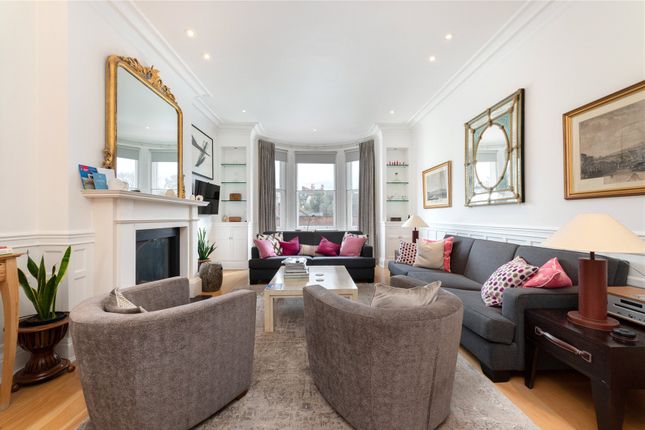 Thumbnail Flat for sale in Cheyne Place, London