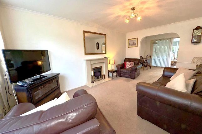 54, Brinklow Road, Coventry photo 3