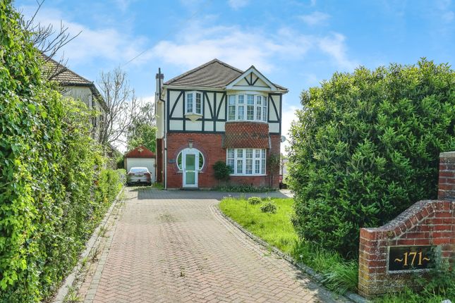 Detached house for sale in Portsmouth Road, Horndean, Waterlooville, Hampshire
