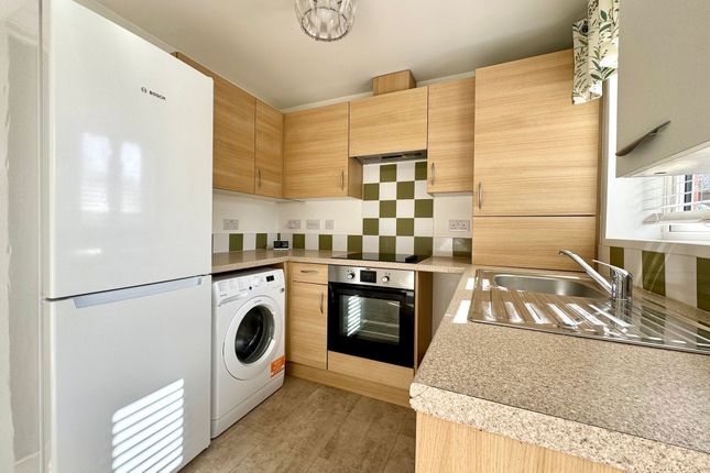 30 Rainscombe Road, Swindon photo 4