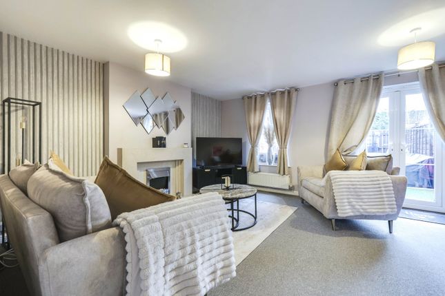31, Oaklands Road, Leeds photo 2