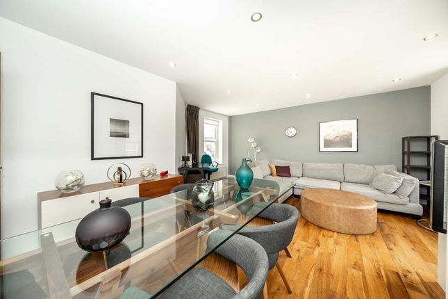 Flat 12, 96, Bell Street, London photo 4