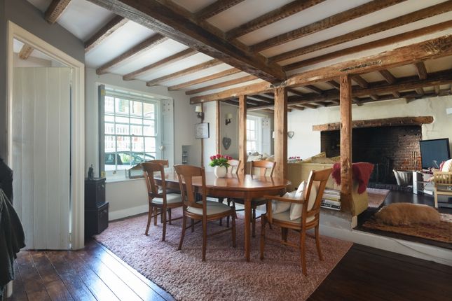38 High Street, Charing, Kent photo 3