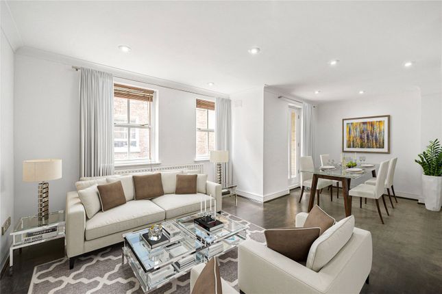 Town house for sale in Rutland Mews, St Johns Wood, London