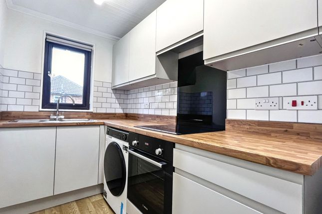 10 Forest Grange Close, Harrogate photo 2