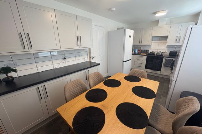 Room 1, 21, Carlisle Close, Corby photo 5