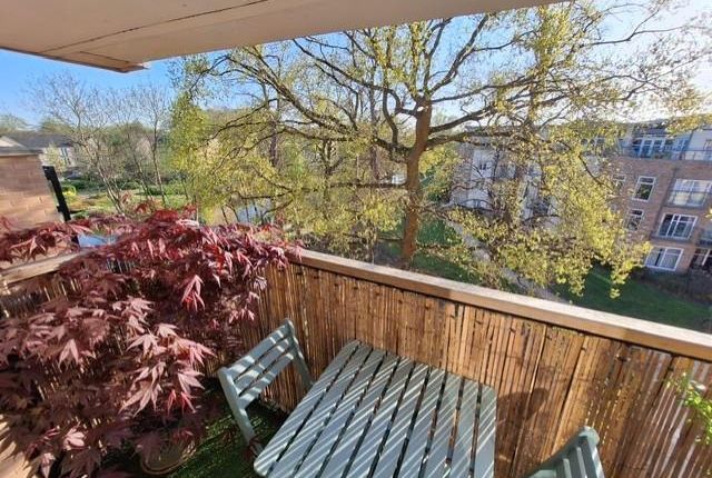 85 Mwc Balcony.Jpg