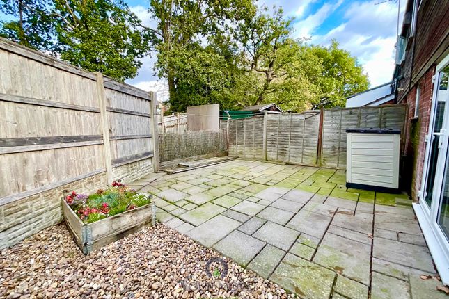9, Windsor Close, Birmingham photo 3