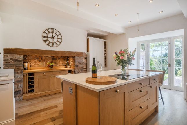 1 Buckingham Place, Glamorgan Street, Brecon photo 4