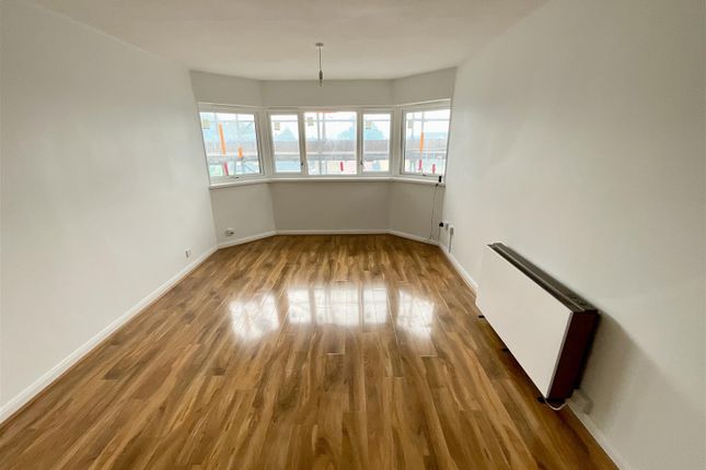 28, Sunnyhill, Llanelli photo 2