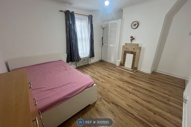 Hounslow photo 5