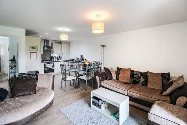 Flat 36, Scenix House, London photo 5