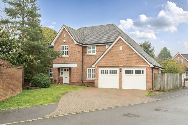 5-bed house on 7 Craddocks Close, Ashtead, £1,250,000