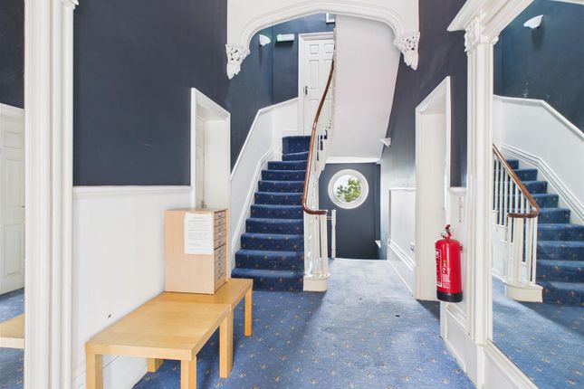Oriel House, Flat 5, 46, Worcester Road, Malvern photo 2