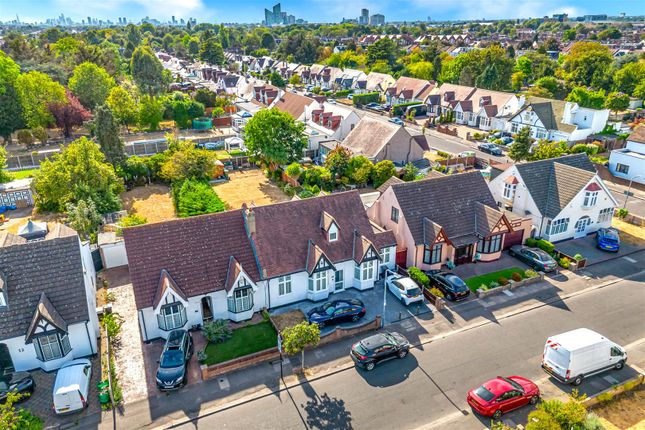 2-bed house on 30, Gyllyngdune Gardens, Ilford, £675,000