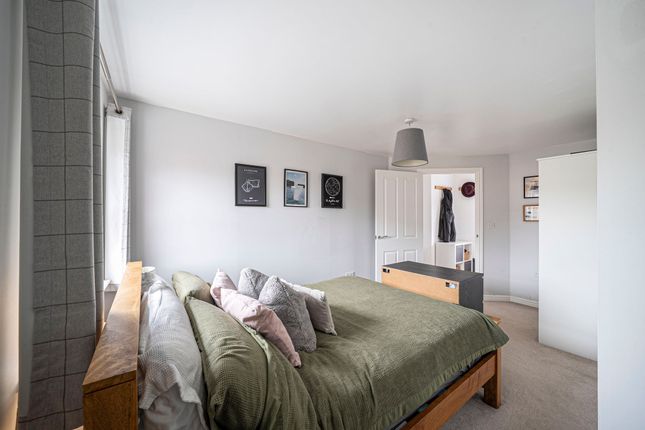 55 Tailor Close, Andover photo 4
