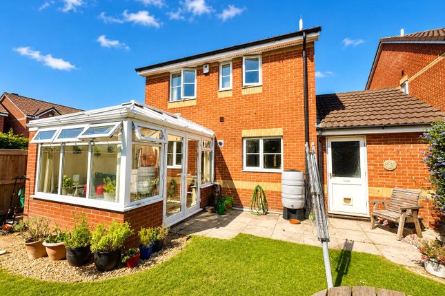 51, Wilde Close, Somerset photo 2