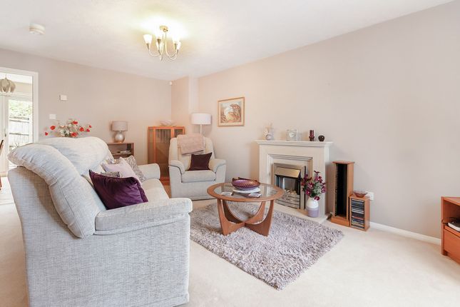 54 Bridge Farm Road, Uckfield photo 4