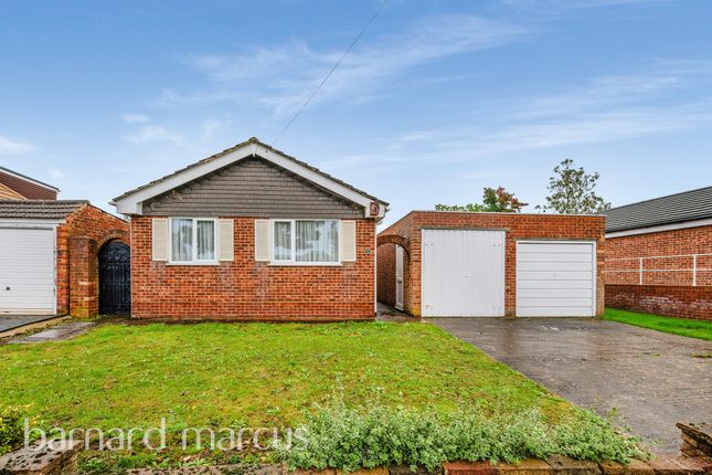 Thumbnail Detached bungalow for sale in Gladeside, Croydon