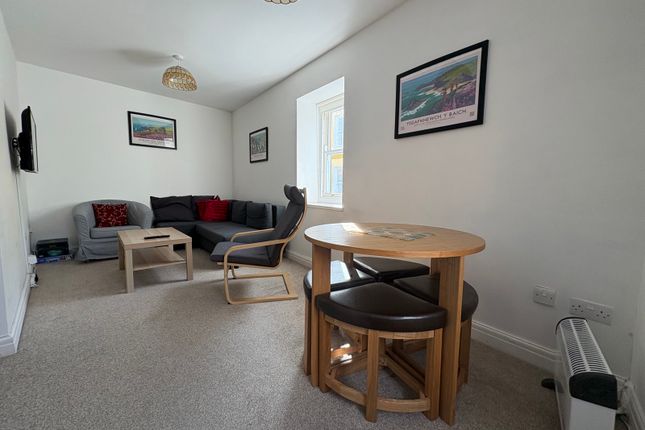 Flat 5, Ashley House,, Upper Frog Street, Pembrokeshire photo 2