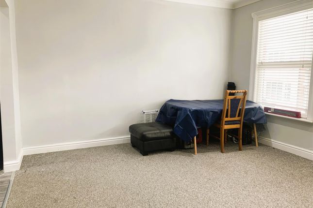 Room to rent in Frederick Street, Luton