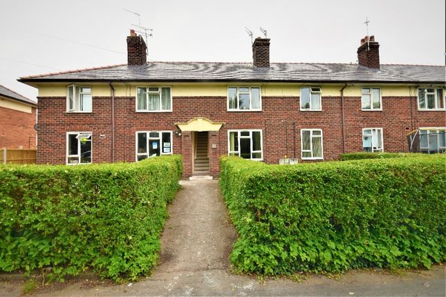 Thumbnail Flat to rent in Russell Grove, Wrexham