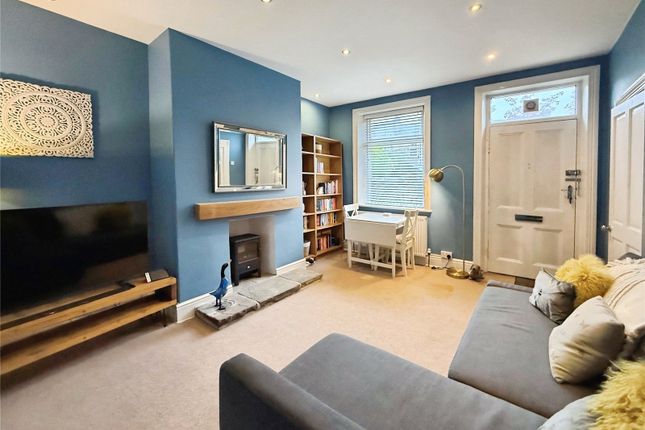 10, Abbot Street, Huddersfield photo 4