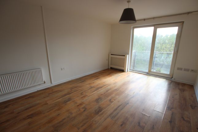 Flat to rent in Lower Hall Street, St Helens