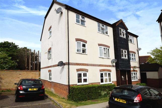 Thumbnail Flat to rent in Thornborough Avenue, South Woodham Ferrers, Chelmsford, Essex