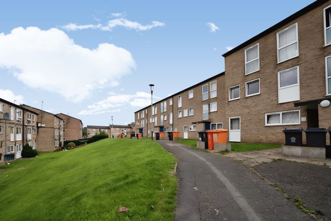 Flat for sale in Cropthorne Avenue, Leicester
