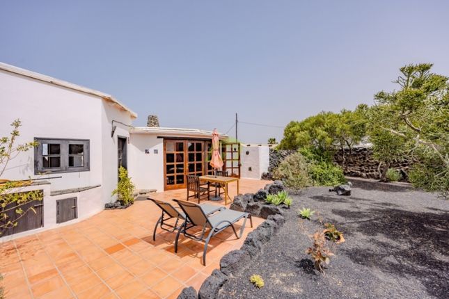 Villa for sale in Munique, Lanzarote, Spain