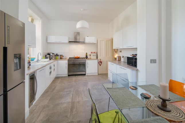 5 Woodvale House, Woodvale Road, Gurnard photo 3