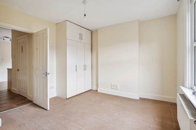 Flat for sale in Tremaine Road, London